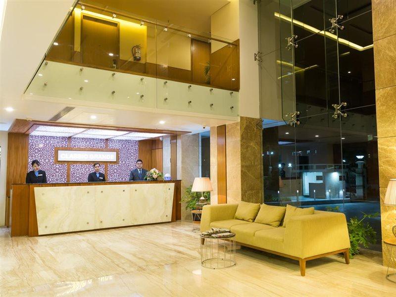 Classic Grande,A Member Of Radisson Imphal Extérieur photo