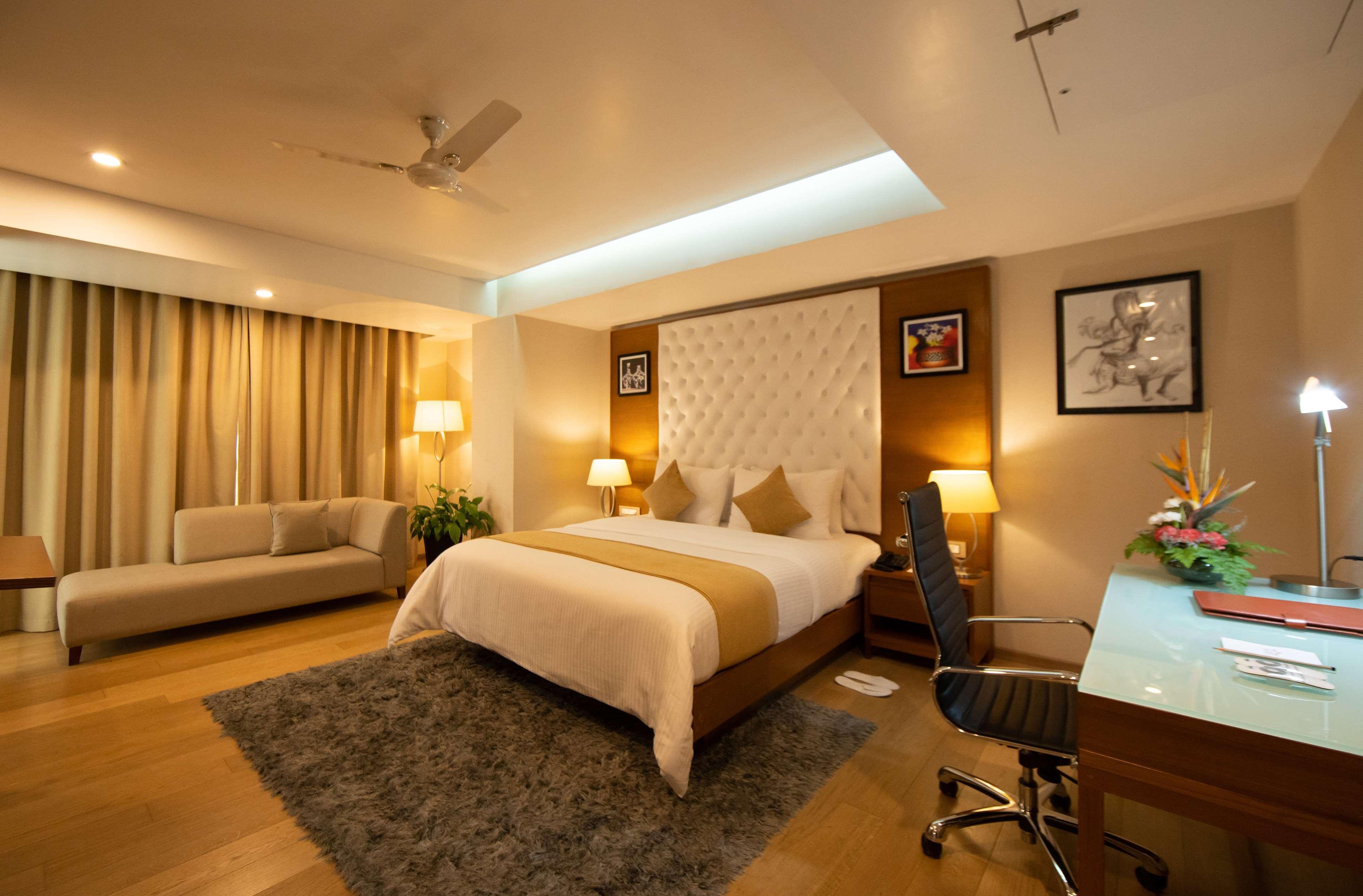 Classic Grande,A Member Of Radisson Imphal Extérieur photo