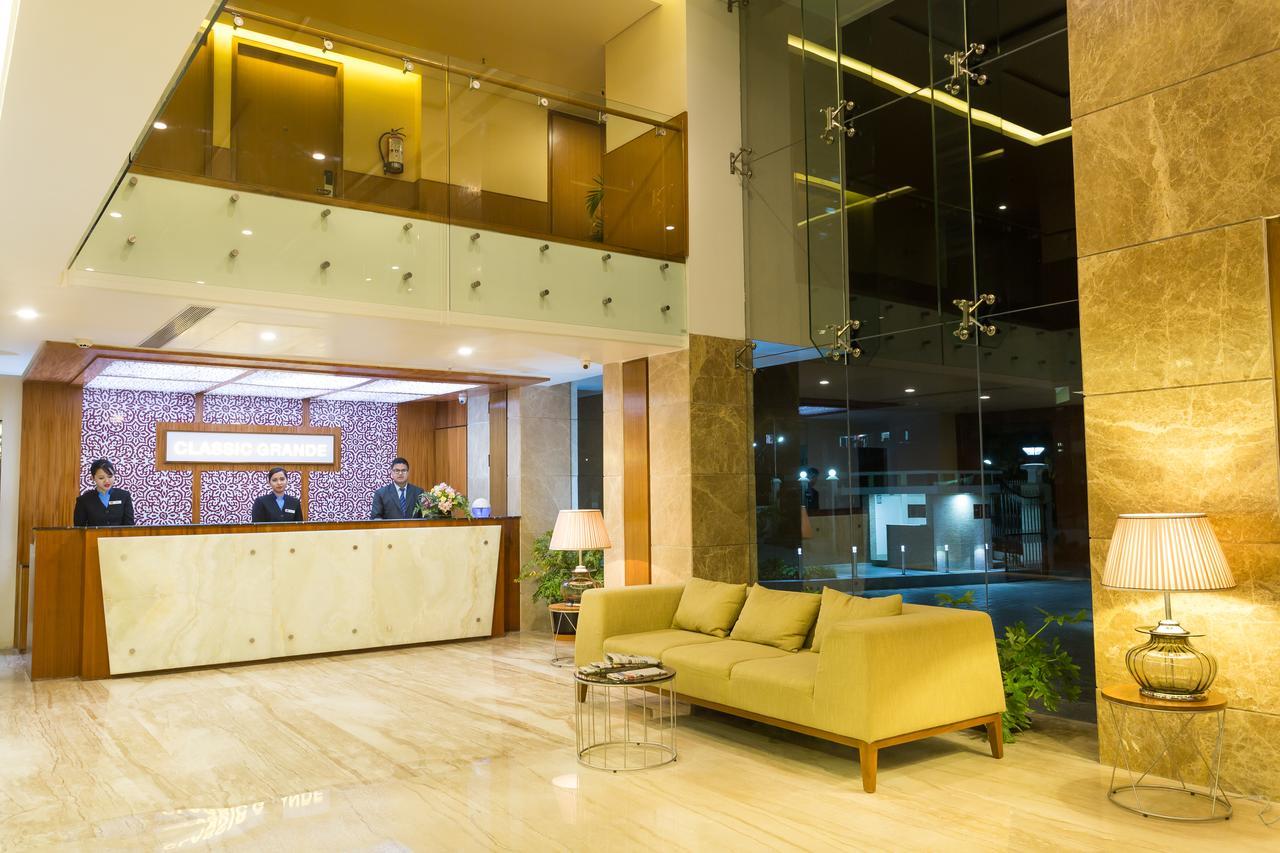 Classic Grande,A Member Of Radisson Imphal Extérieur photo