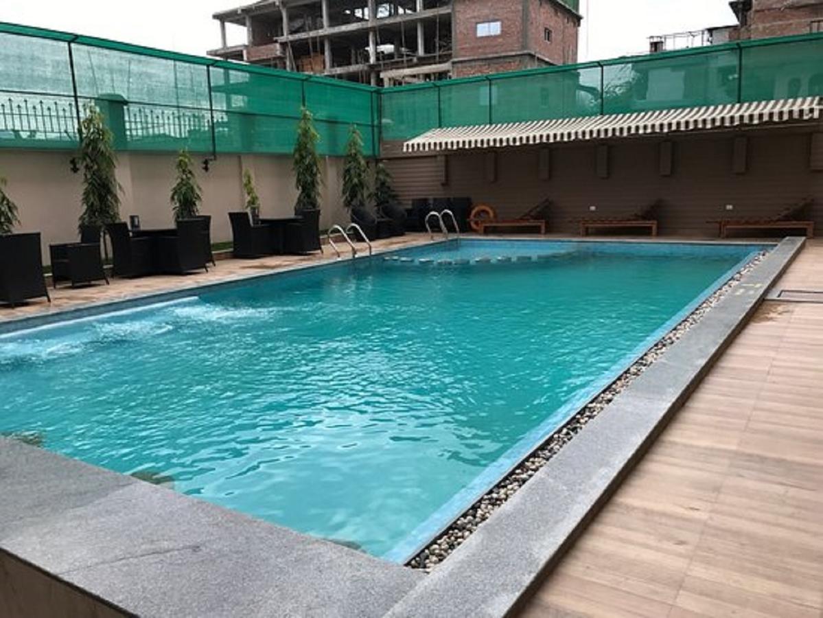 Classic Grande,A Member Of Radisson Imphal Extérieur photo
